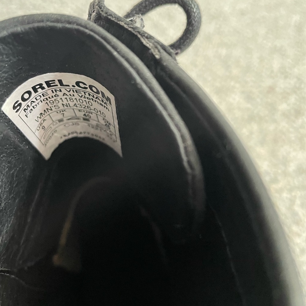 Sorel Black Waterproof Black Boots - Picture 4 of 6